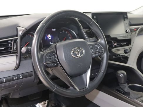 Used 2023 Toyota Camry XSE FWD image 6