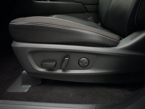 Certified 2024 Nissan Pathfinder SL w/ SL Premium Package image 30