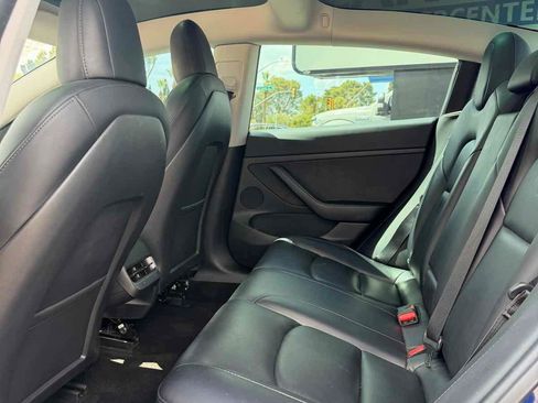 Used 2022 Tesla Model 3 Standard Range RWD image 14