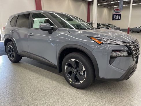 New 2026 Nissan Rogue SV image 4