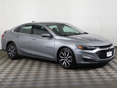 Used 2024 Chevrolet Malibu RS image 2