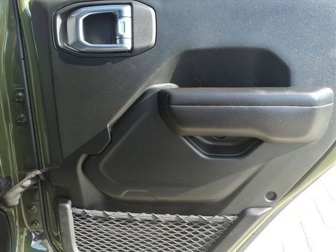 Used 2021 Jeep Wrangler Sport S image 13