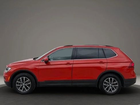 Used 2019 Volkswagen Tiguan SE FWD image 4