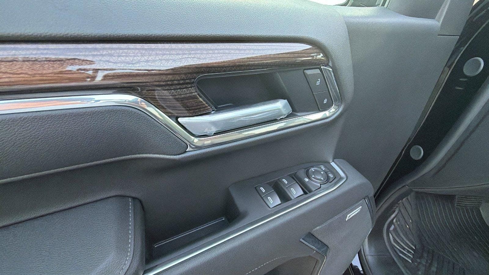 New 2026 Chevrolet Silverado 1500 RST w/ RST All Star Premium Package AWD/4WD image 14
