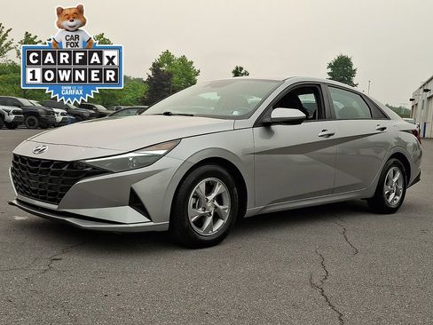 Used 2021 Hyundai Elantra SE FWD image 5