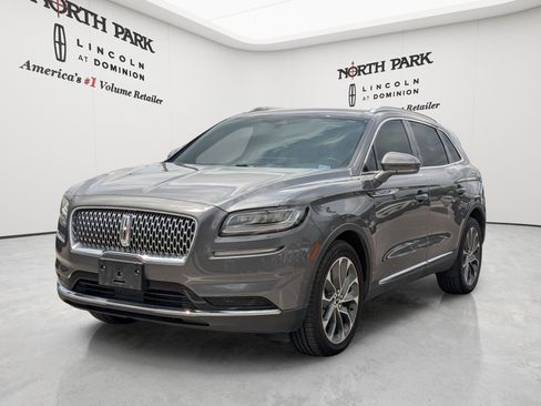 Used 2022 Lincoln Nautilus Reserve FWD image 7
