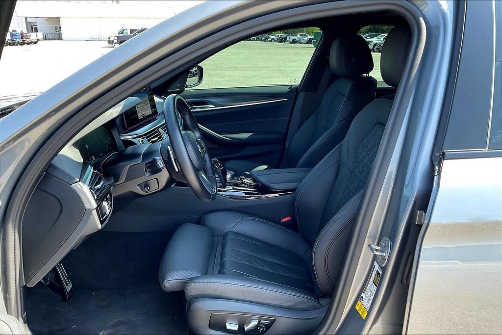 Used 2023 BMW 530i w/ M Sport Package RWD image 21
