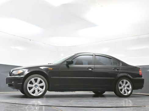 Used 2002 BMW 325i Sedan RWD image 48
