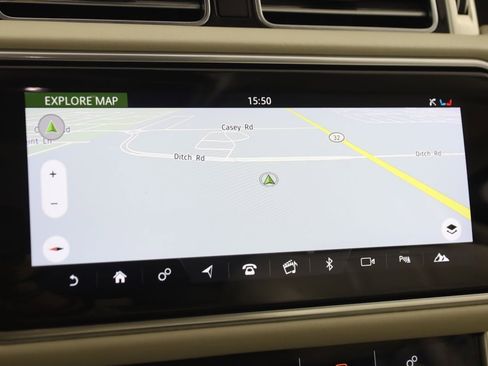 Used 2020 Land Rover Range Rover HSE image 9