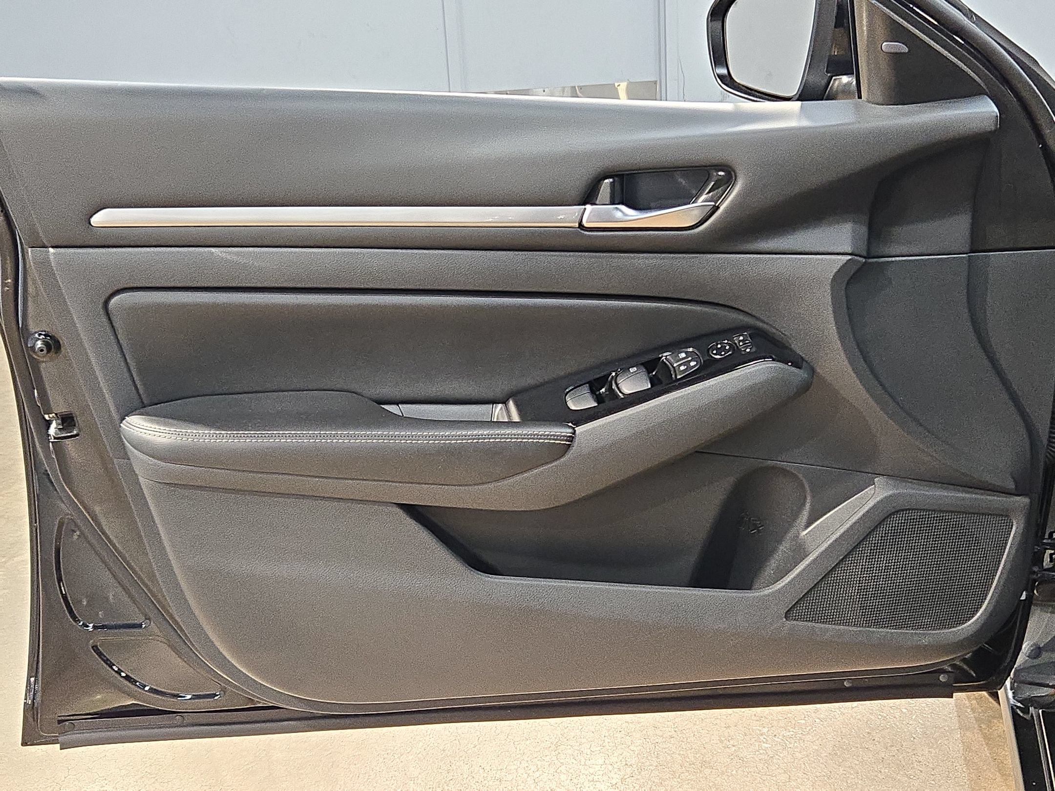 Used 2023 Nissan Altima 2.5 SV FWD image 20