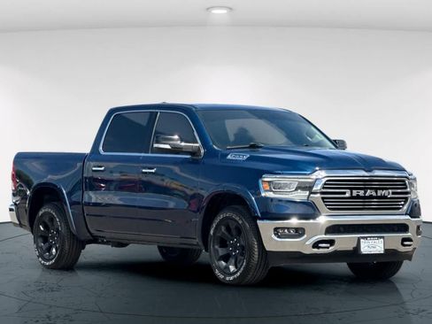 Used 2022 RAM 1500 Laramie AWD/4WD image 5