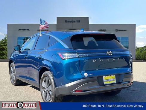 Used 2025 Nissan Murano SL AWD/4WD image 3