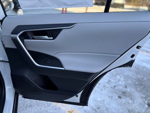 New 2025 Toyota RAV4 XLE image 19