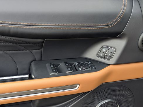 Used 2024 Ford Expedition Max Platinum image 12