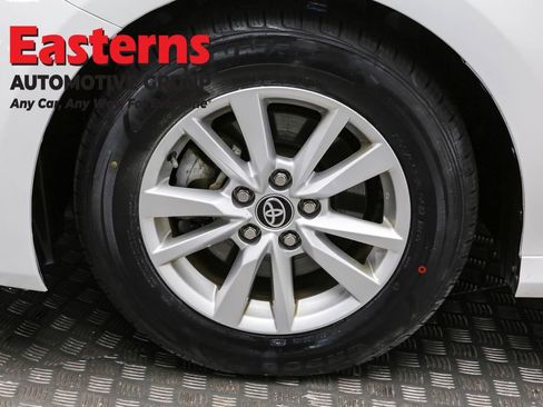 Used 2025 Toyota Camry LE FWD image 33