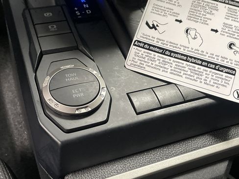 Used 2024 Toyota Tacoma SR5 image 28