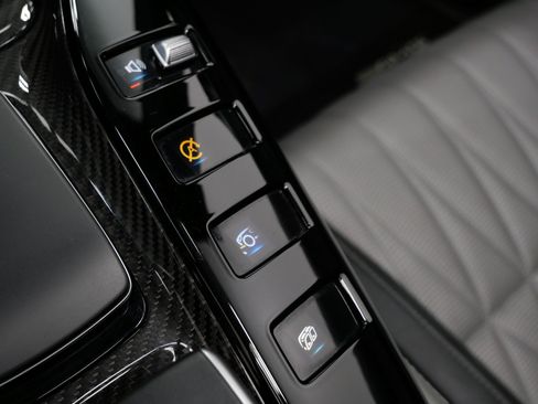 Used 2020 Mercedes-Benz AMG GT R image 35