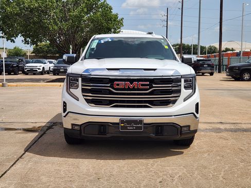 Used 2025 GMC Sierra 1500 SLT RWD image 3