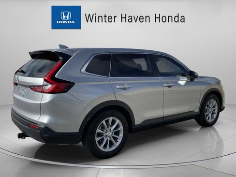 Used 2025 Honda CR-V EX-L image 9