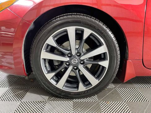 Used 2016 Nissan Altima 3.5 SR image 27