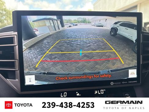 Used 2023 Toyota Tundra Limited w/ Power Package RWD image 19