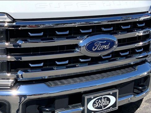 Used 2023 Ford F350 Lariat w/ Lariat Ultimate Package AWD/4WD image 28