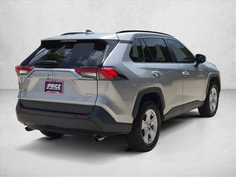Used 2020 Toyota RAV4 XLE FWD image 5