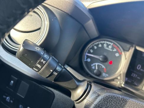 Used 2020 Toyota Tacoma TRD Off-Road image 25