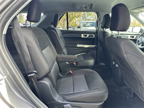 Certified 2022 Ford Explorer XLT image 36