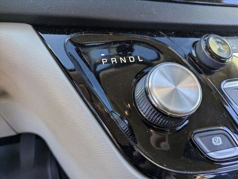 Used 2017 Chrysler Pacifica LX w/ Tire & Wheel Group image 11