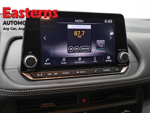 Used 2024 Nissan Rogue S AWD/4WD image 19