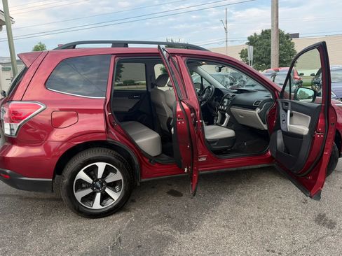 Used 2017 Subaru Forester 2.5i Limited AWD/4WD image 25