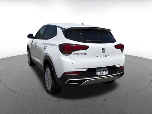Used 2025 Buick Encore GX Preferred FWD image 11