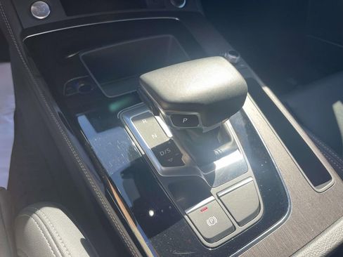 Used 2023 Audi Q5 2.0T Prestige w/ Prestige Package image 30