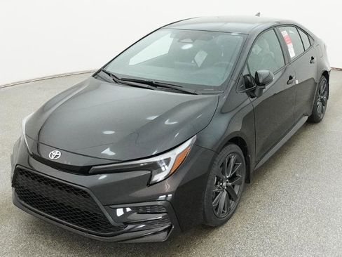 New 2026 Toyota Corolla SE FWD image 3