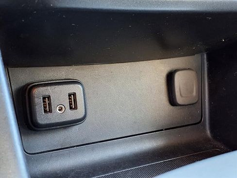 Used 2019 Chevrolet Colorado LT w/ LT Convenience Package image 26