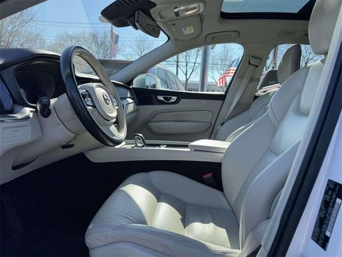 Certified 2023 Volvo XC60 B5 Core w/ Climate Package image 13