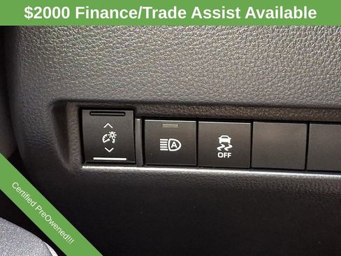 Used 2022 Toyota Venza LE AWD/4WD image 24