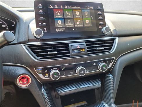Used 2018 Honda Accord Touring image 20