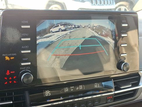 Certified 2024 Toyota Sienna XLE image 23