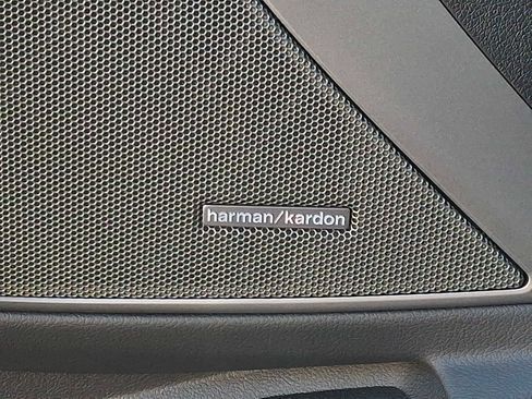 Used 2026 BMW 330i xDrive Sedan w/ M Sport Package image 27