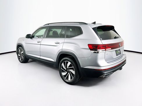 Used 2024 Volkswagen Atlas SE image 5