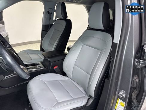 Used 2021 Ford Explorer XLT w/ Equipment Group 202A image 14