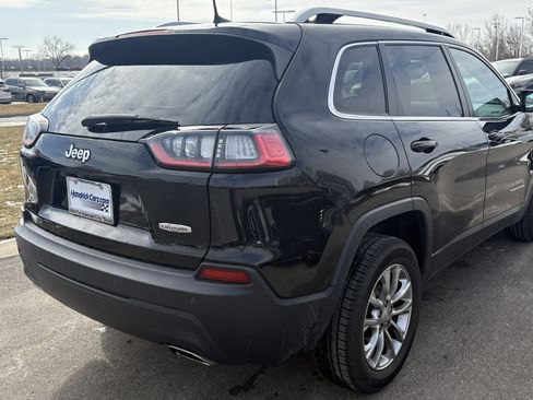 Used 2019 Jeep Cherokee Latitude Plus w/ Comfort/Convenience Group image 10