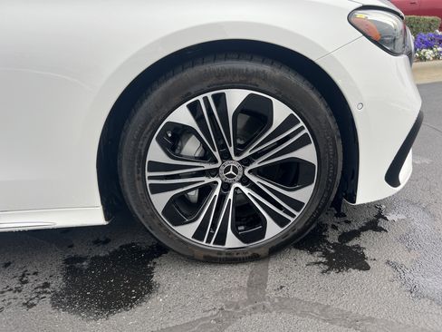 Used 2025 Mercedes-Benz E 350 Sedan image 13