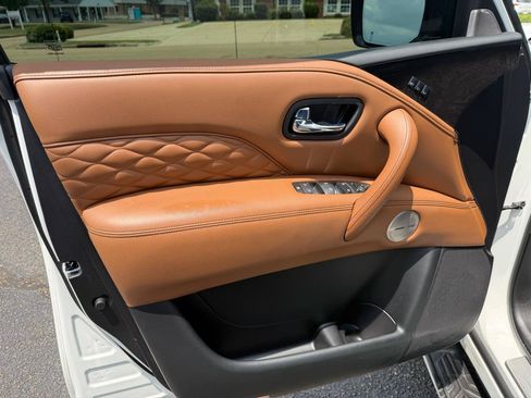 Used 2024 INFINITI QX80 Sensory w/ Cargo Package AWD/4WD image 21