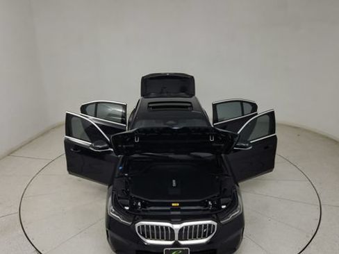Used 2024 BMW i5 eDrive40i w/ M Sport Package RWD image 30