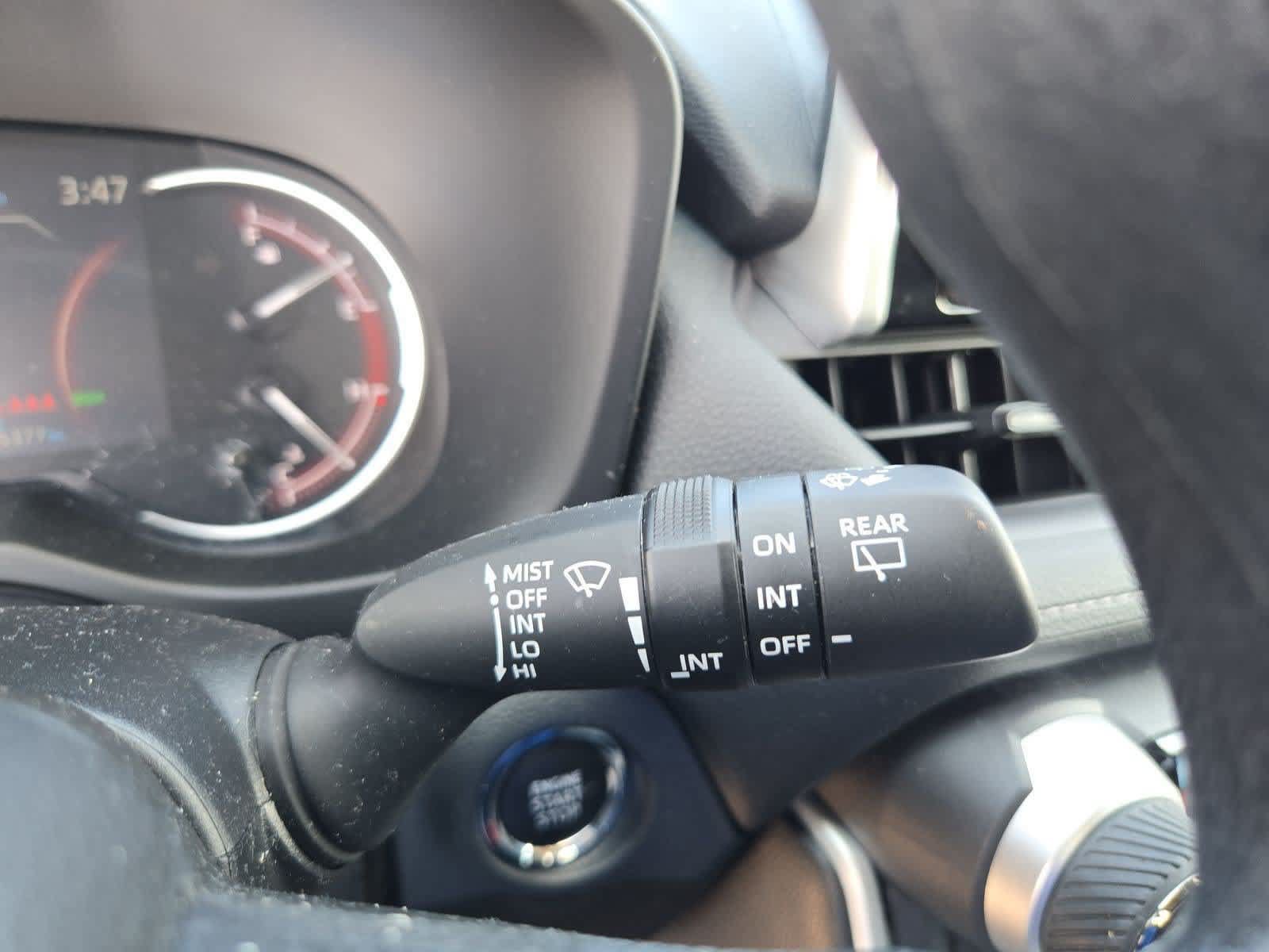 Used 2024 Toyota RAV4 XLE FWD image 23
