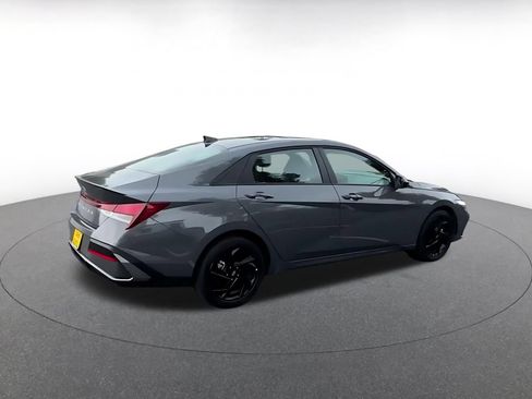 Used 2026 Hyundai Elantra Sport FWD image 15