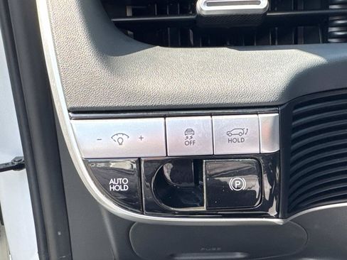Certified 2024 Hyundai Ioniq 5 SEL RWD image 28
